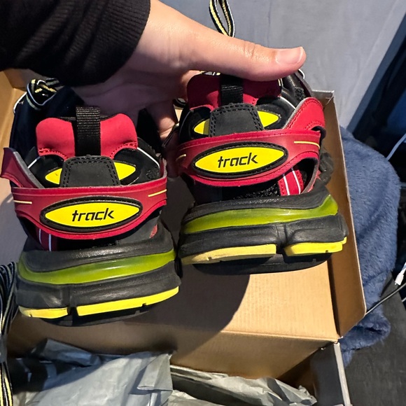 Balenciaga Track sneaker red, yellow and black size 40, size 7 men’s - Picture 5 of 8